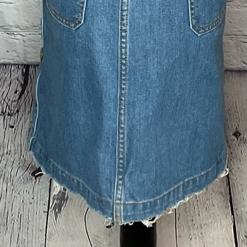 LOFT Outlet Button Front Denim Skirt Closure Raw Hem Cotton 6